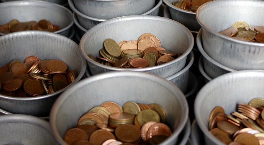 loose-change-1167839_1280
